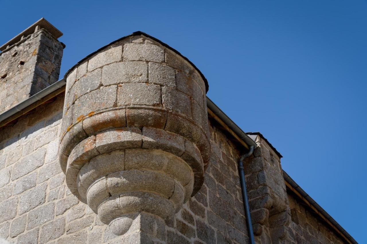 Le Petit Chateau Du Villard Le Malzieu-Forain Kültér fotó