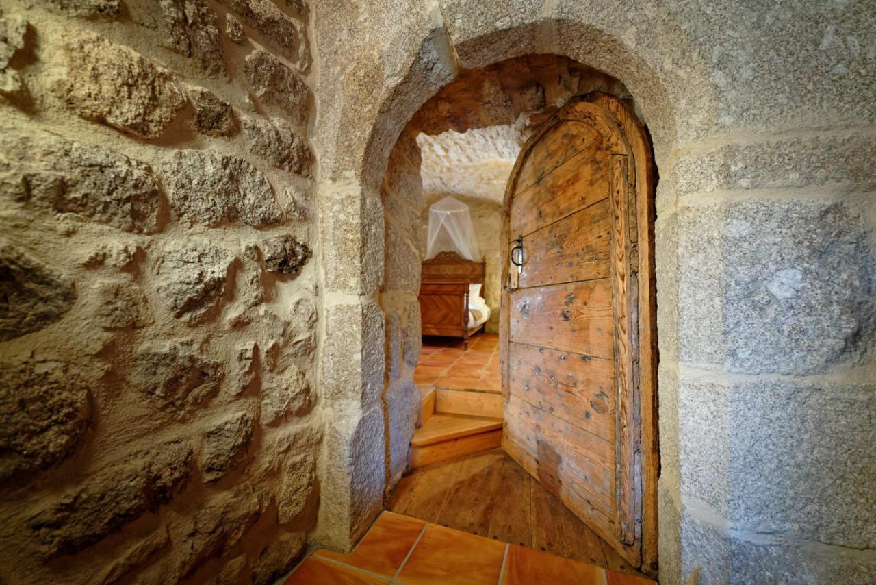 Le Petit Chateau Du Villard Le Malzieu-Forain Kültér fotó
