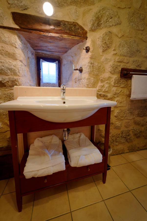 Le Petit Chateau Du Villard Le Malzieu-Forain Kültér fotó
