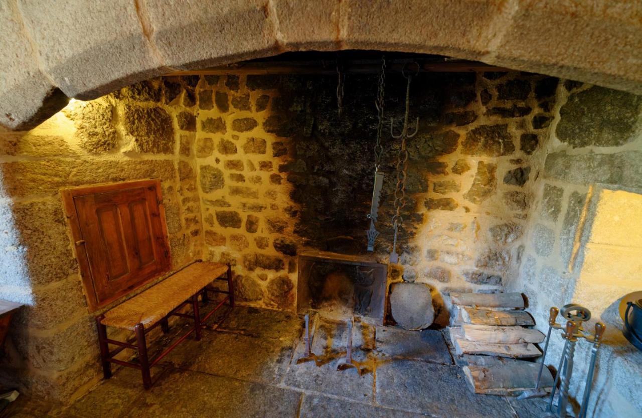 Le Petit Chateau Du Villard Le Malzieu-Forain Kültér fotó