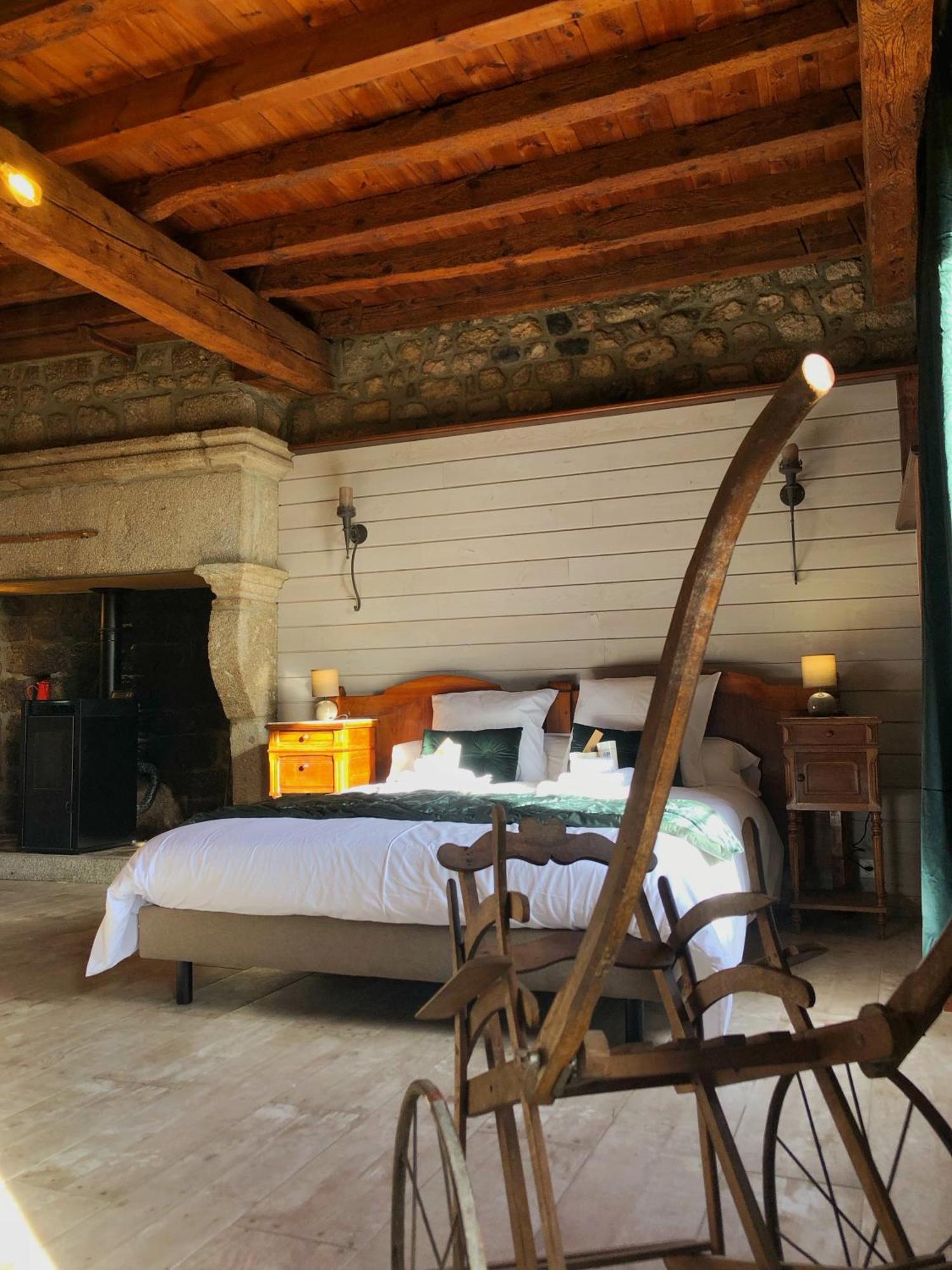 Le Petit Chateau Du Villard Le Malzieu-Forain Kültér fotó